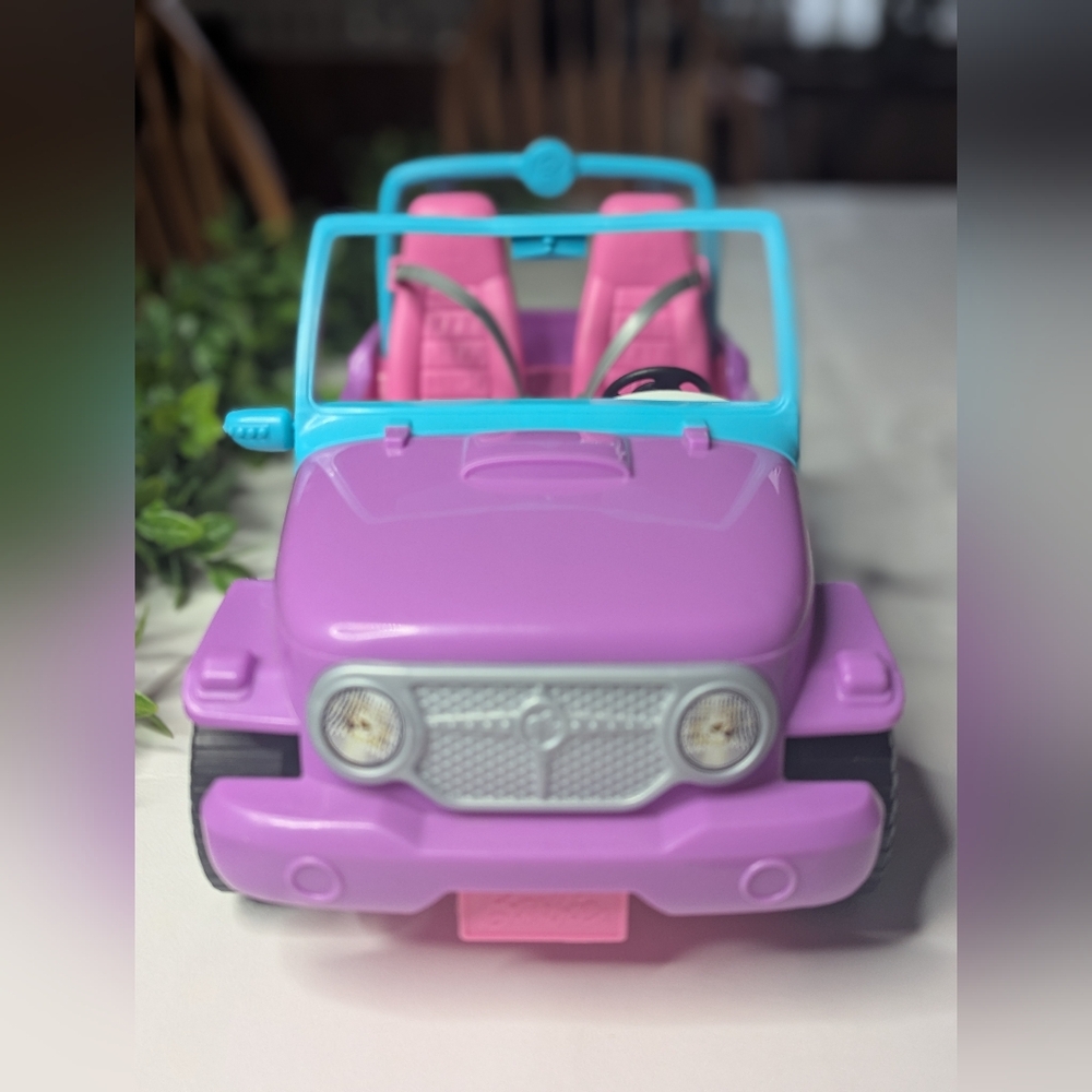Barbie 2019 Malibu Pink Purple Blue Jeep - Picture 2 of 9